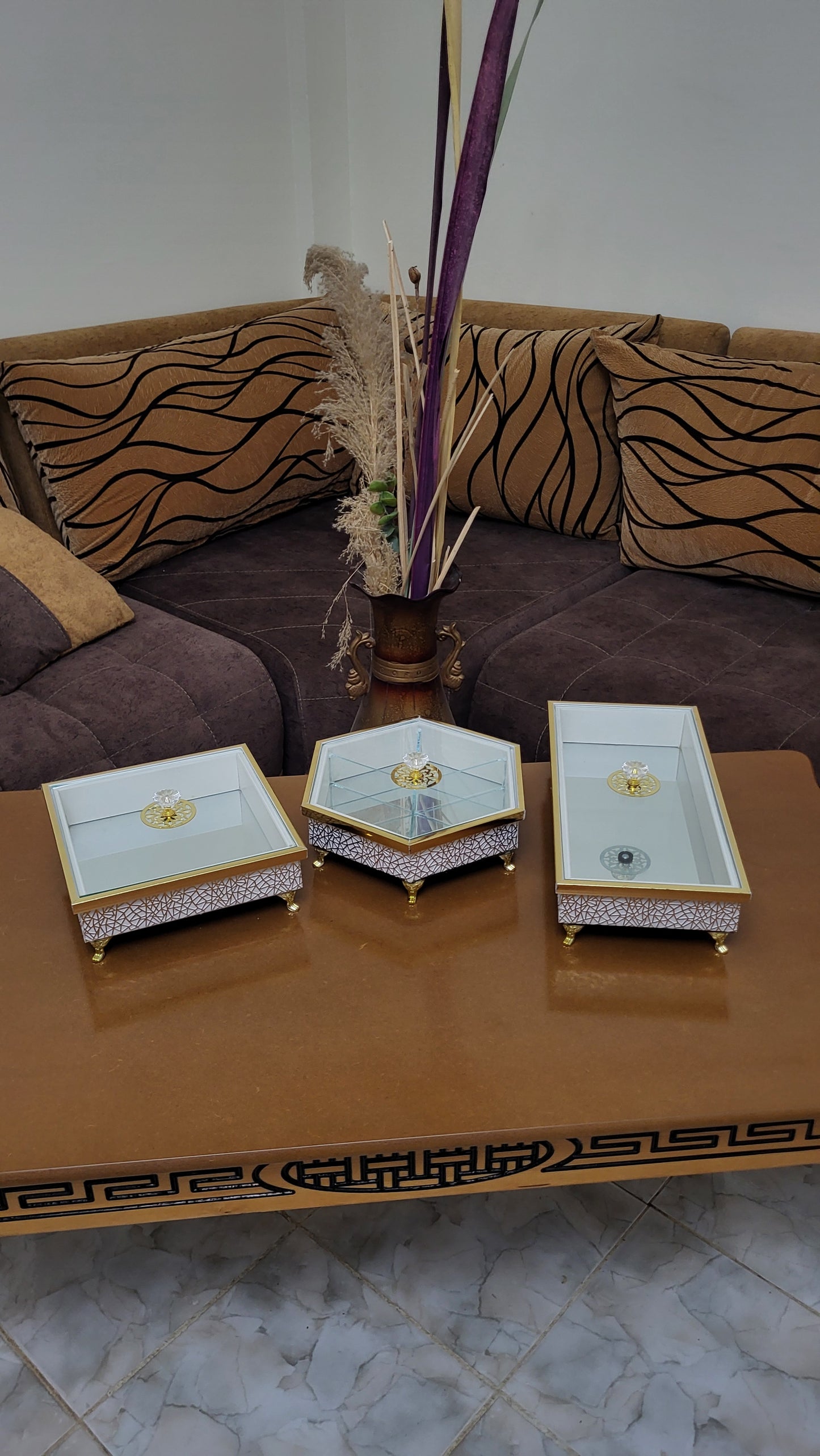 مجموعة العلب الملكية الفاخرة