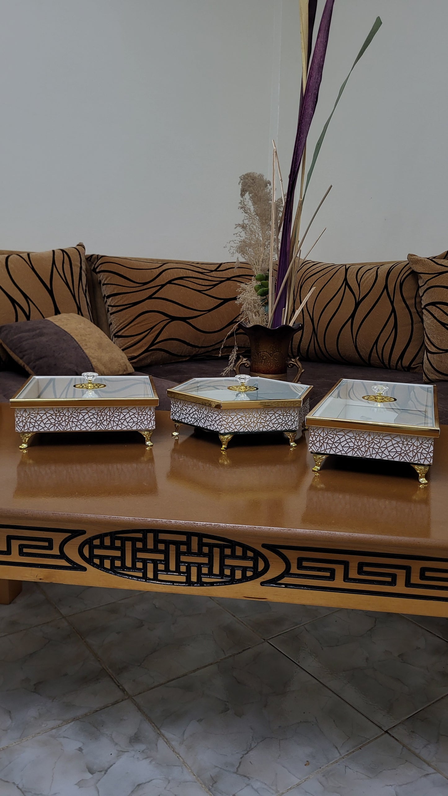 مجموعة العلب الملكية الفاخرة