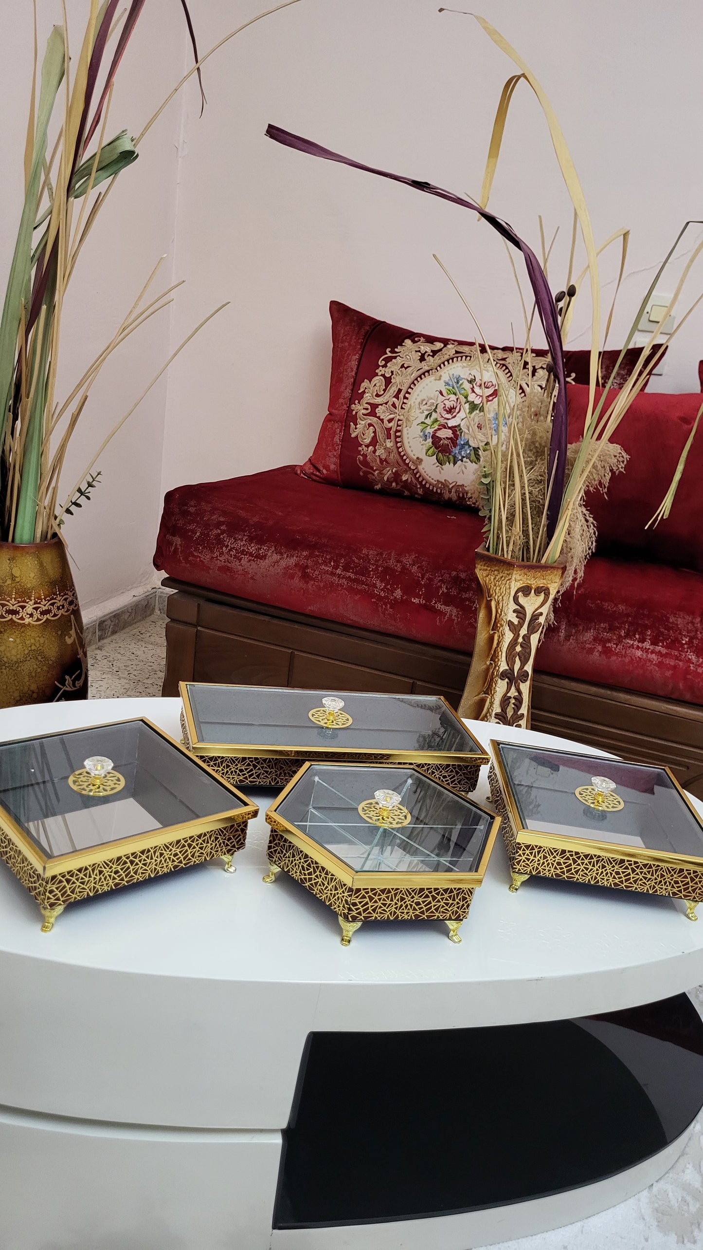 مجموعة علب روايال