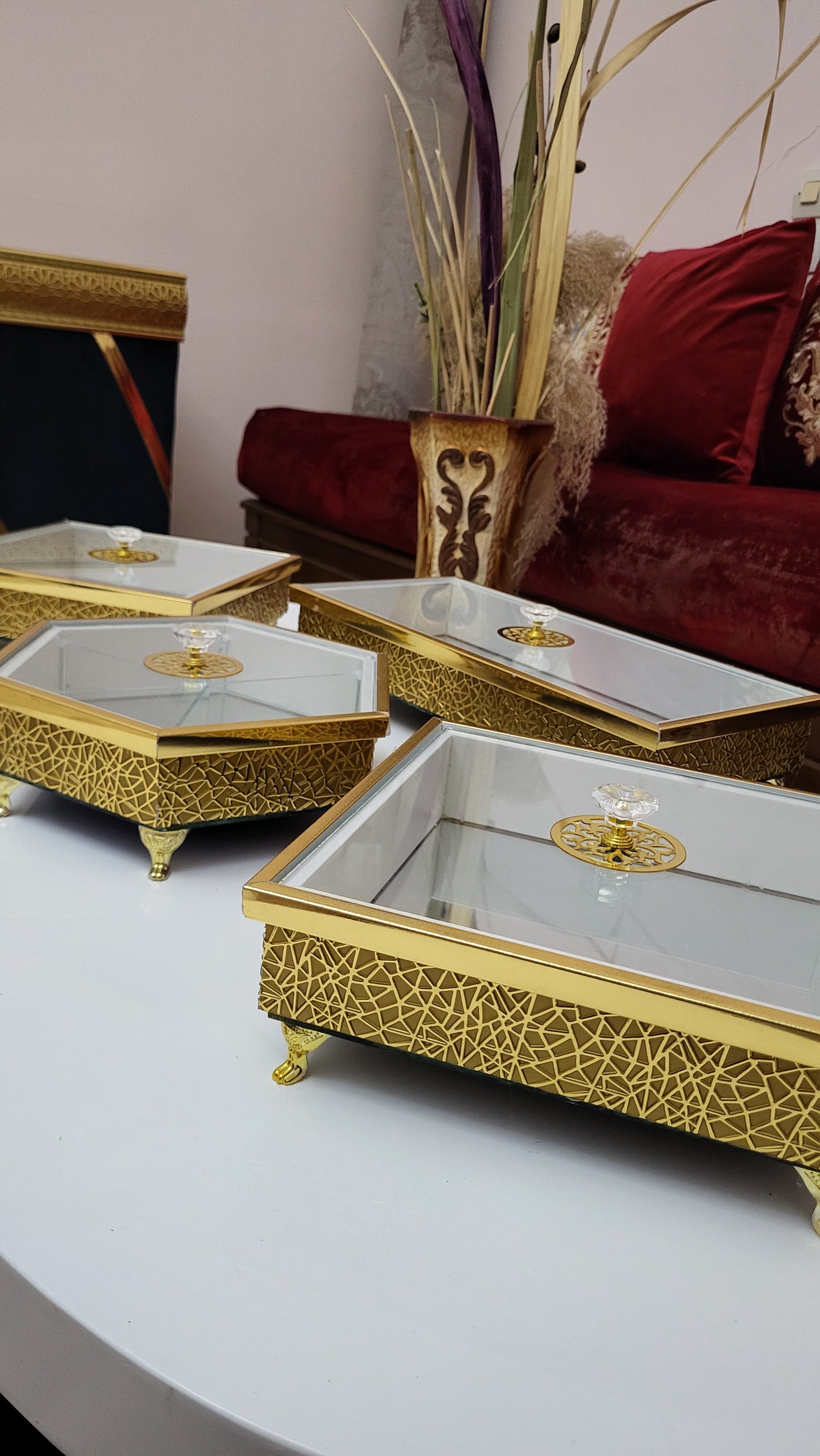 مجموعة العلب الملكية الفاخرة