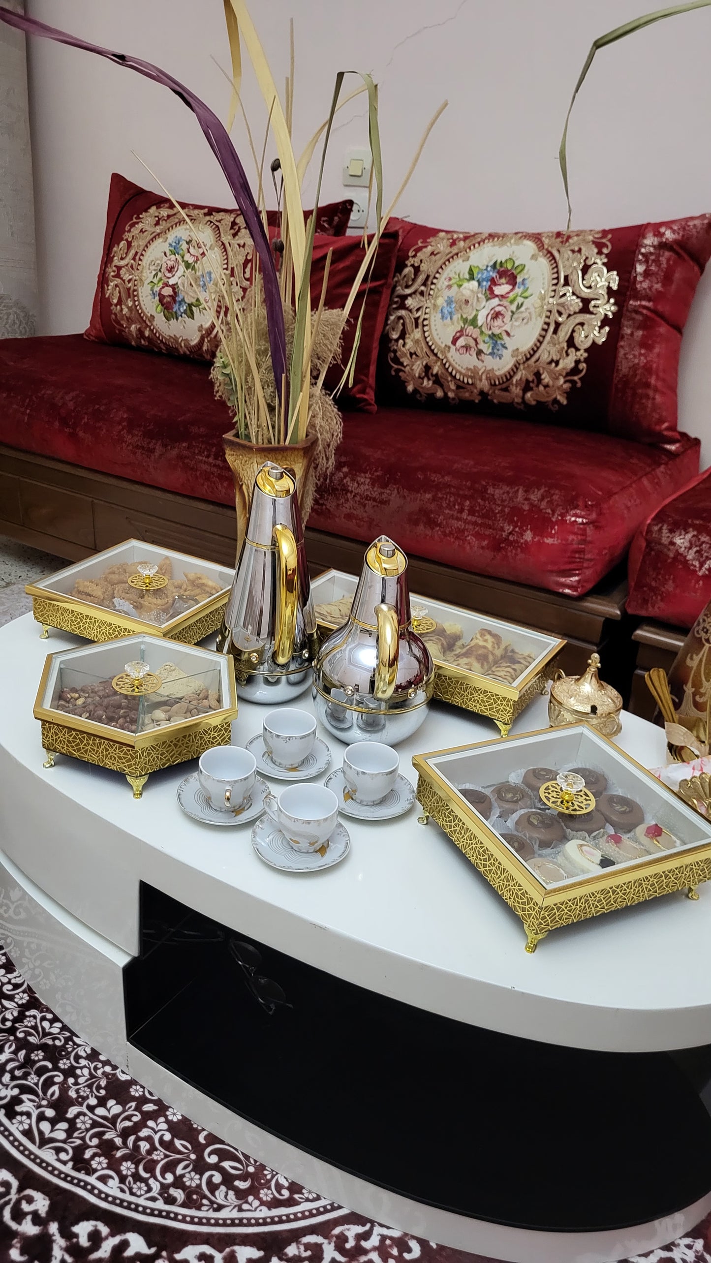 مجموعة العلب الملكية الفاخرة