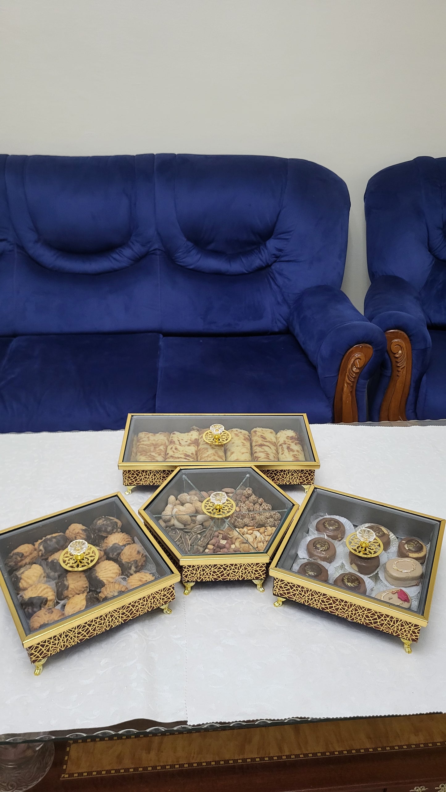 مجموعة علب روايال