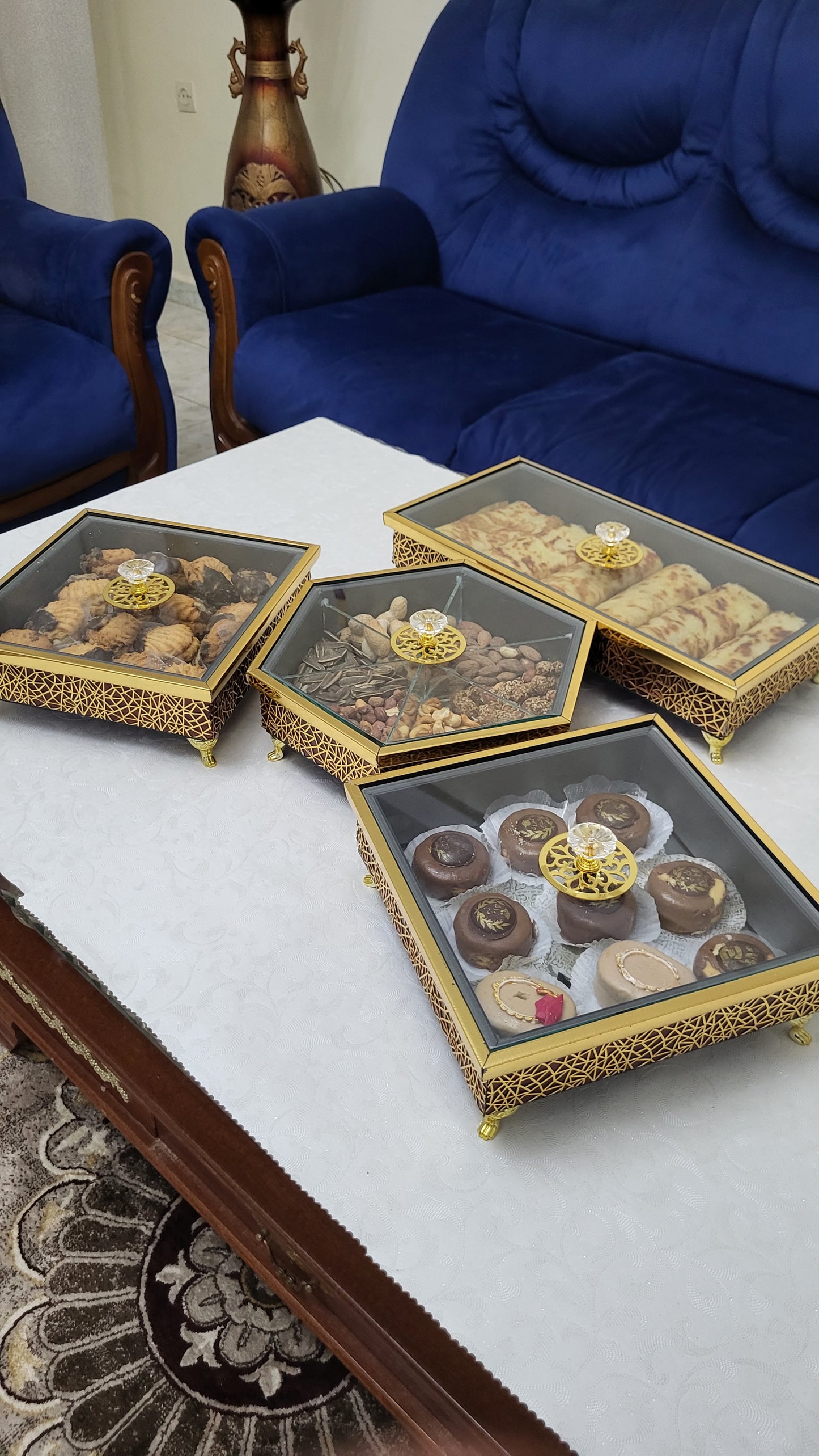 مجموعة علب روايال