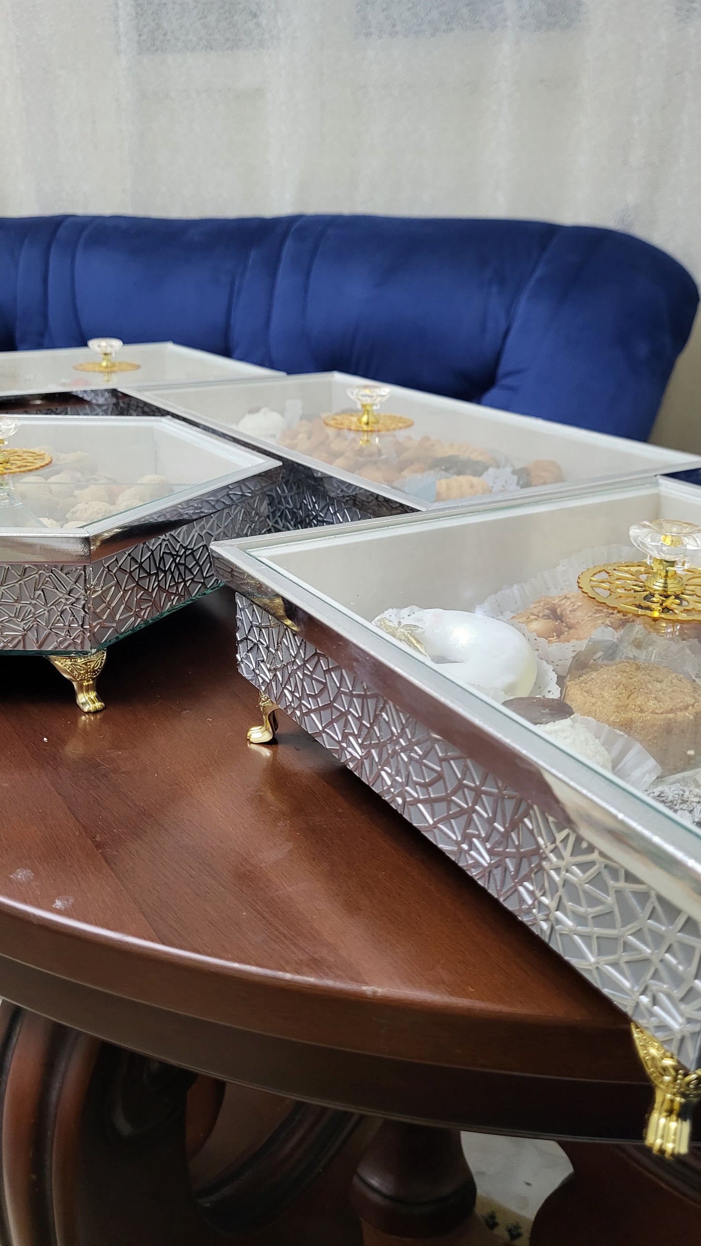 مجموعة العلب الملكية الفاخرة