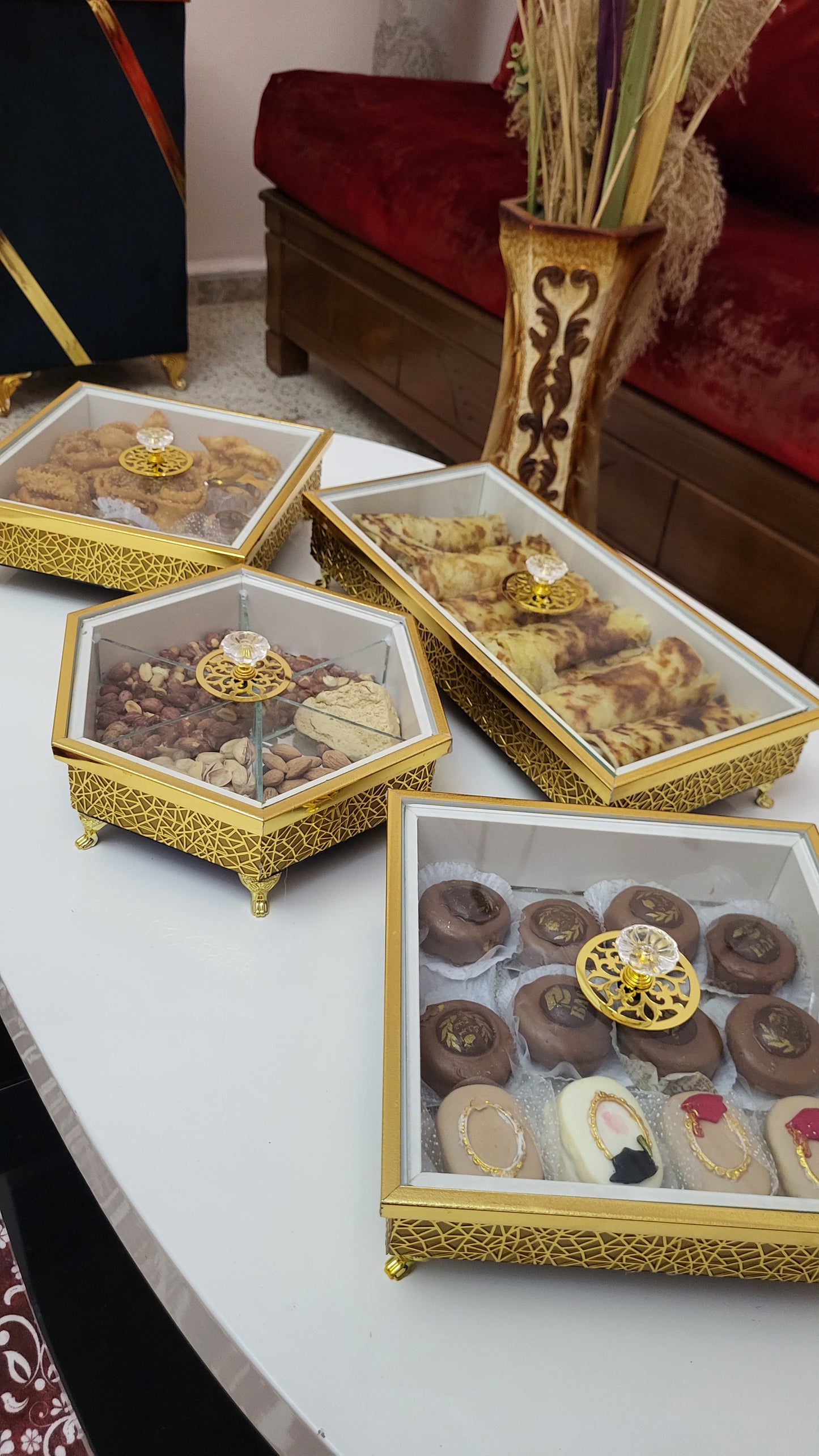 مجموعة العلب الملكية الفاخرة