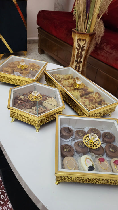 العلب الروايال الملكية