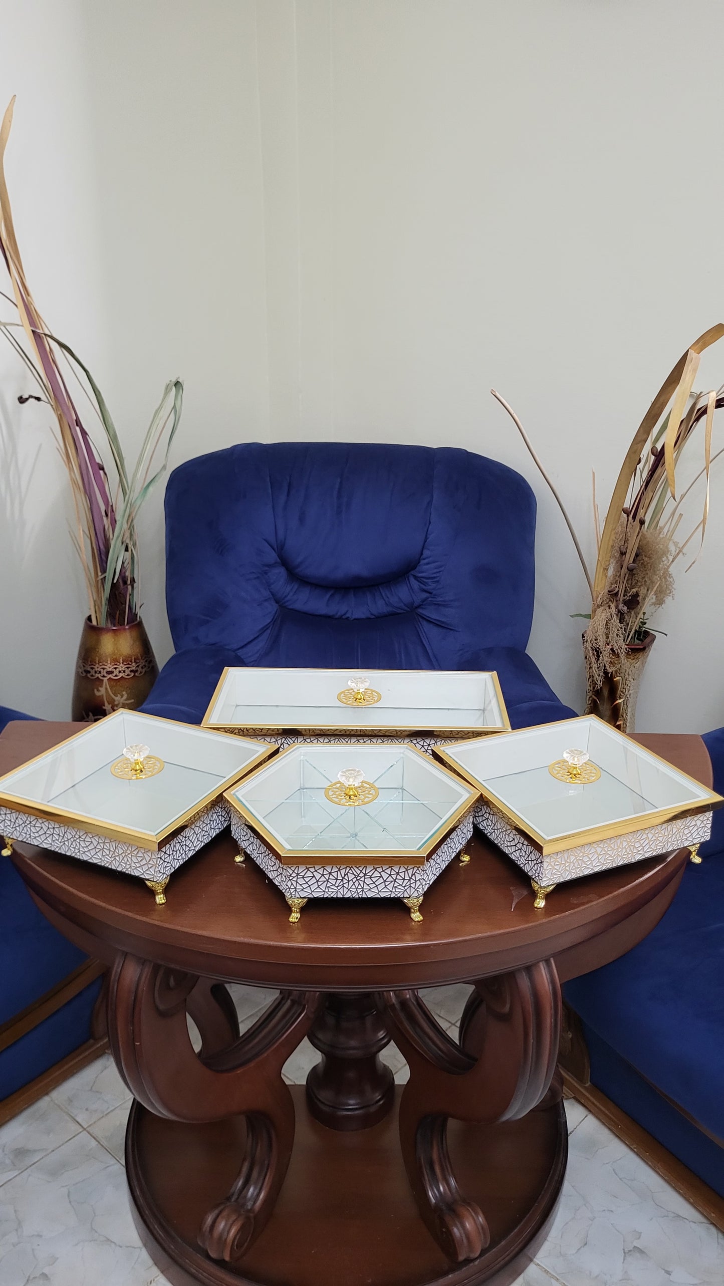 مجموعة العلب الملكية الفاخرة