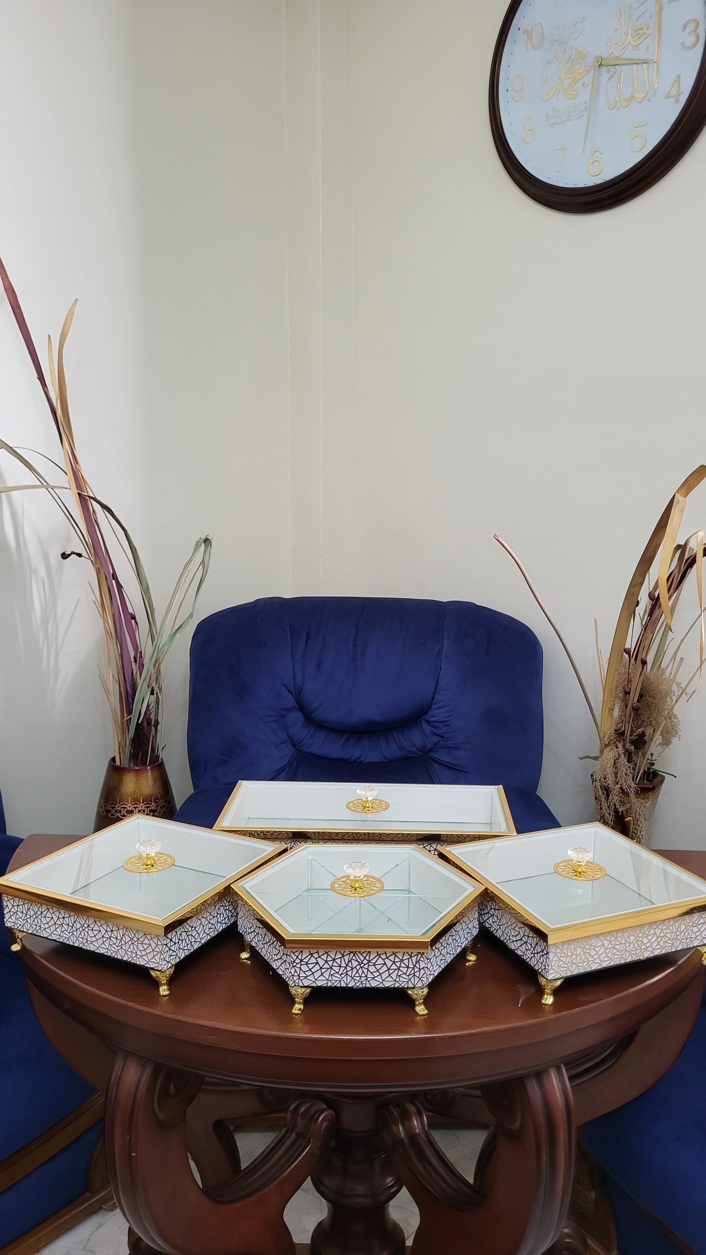 مجموعة العلب الملكية الفاخرة