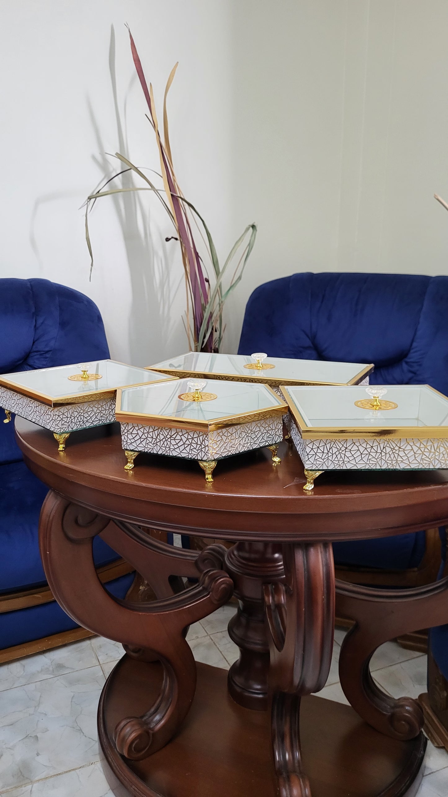 مجموعة العلب الملكية الفاخرة