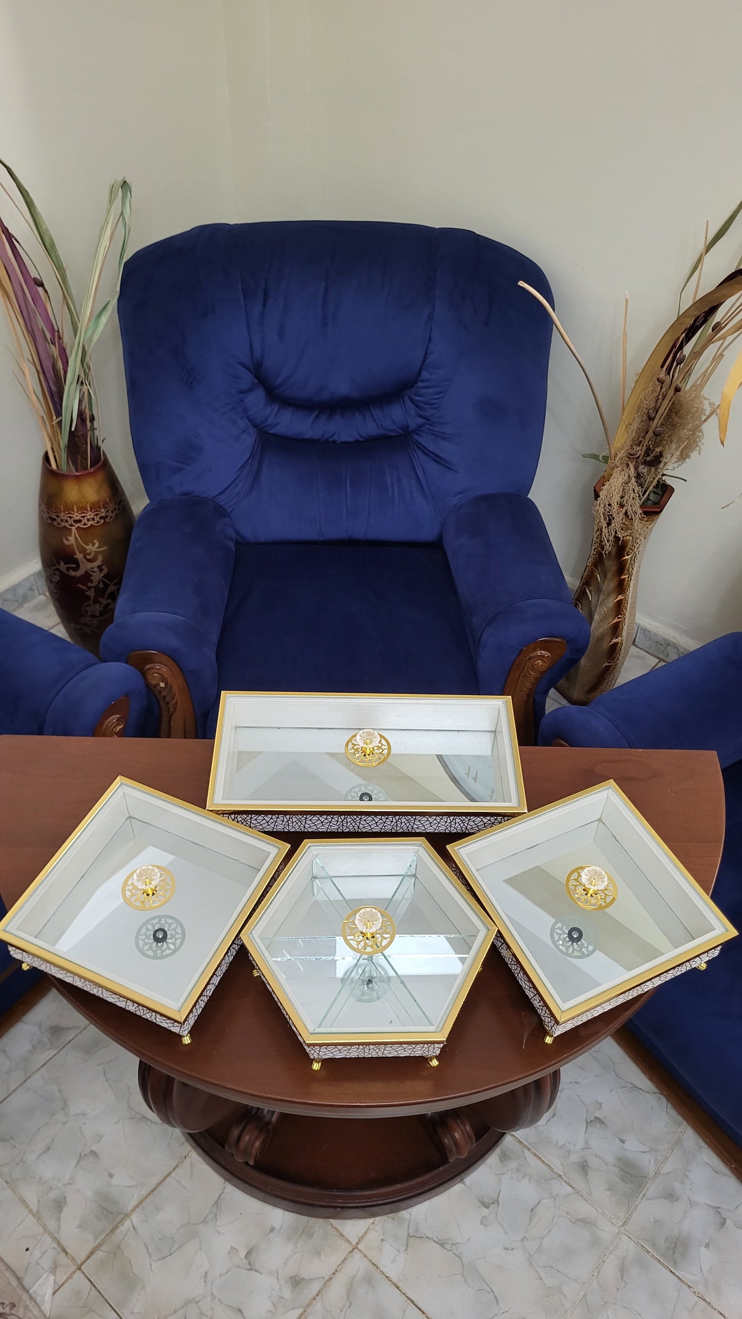 مجموعة العلب الملكية الفاخرة