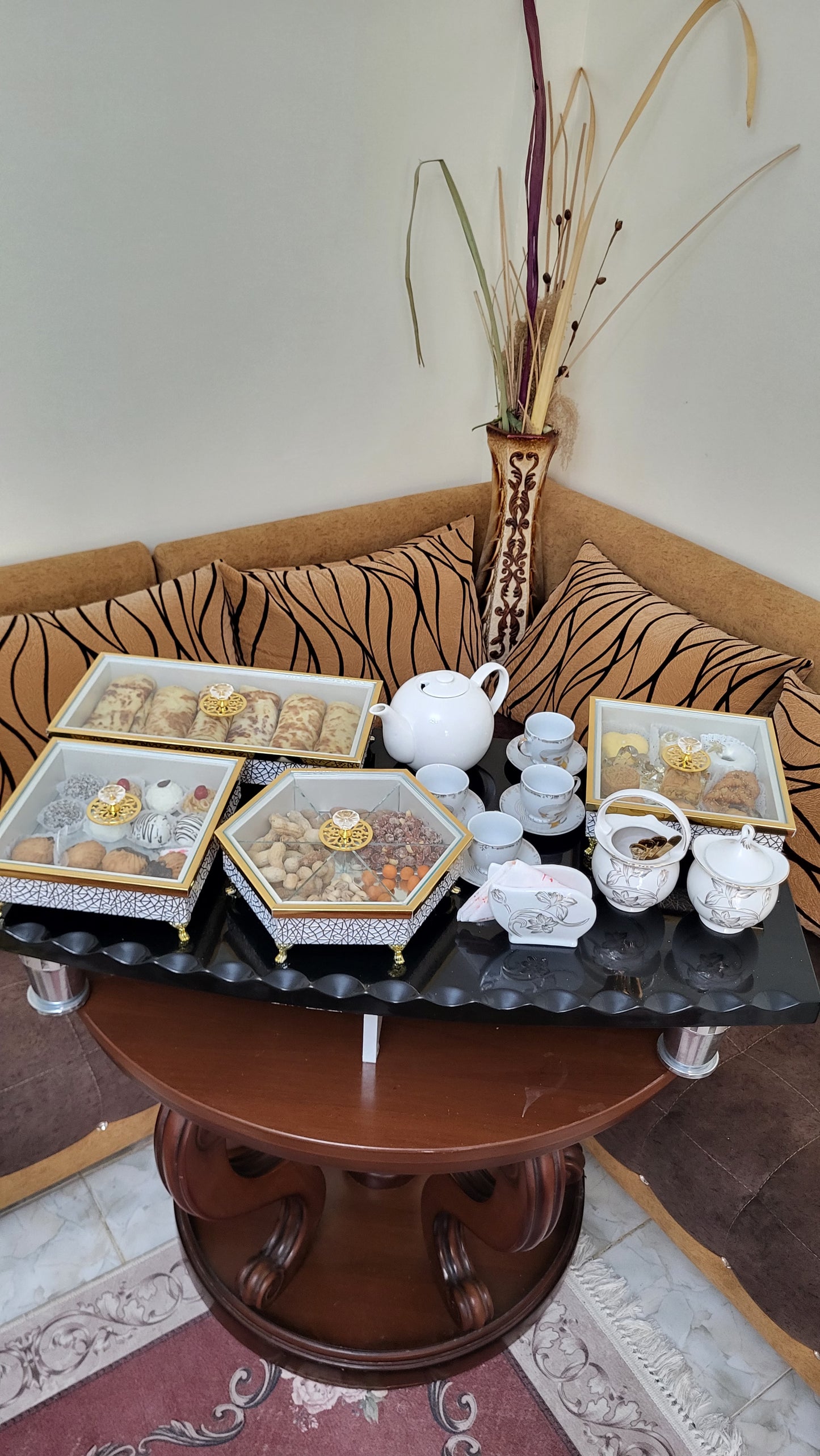 مجموعة العلب الملكية الفاخرة