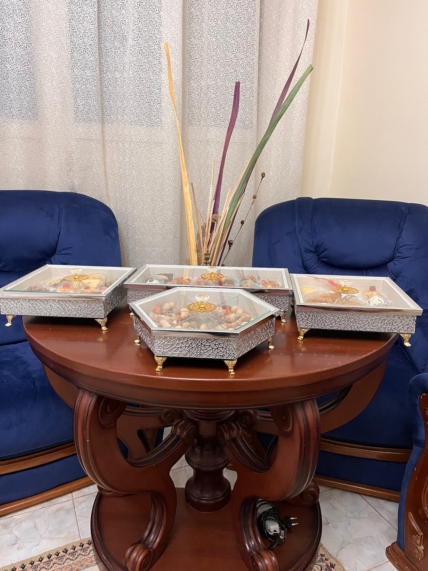 مجموعة العلب الملكية الفاخرة